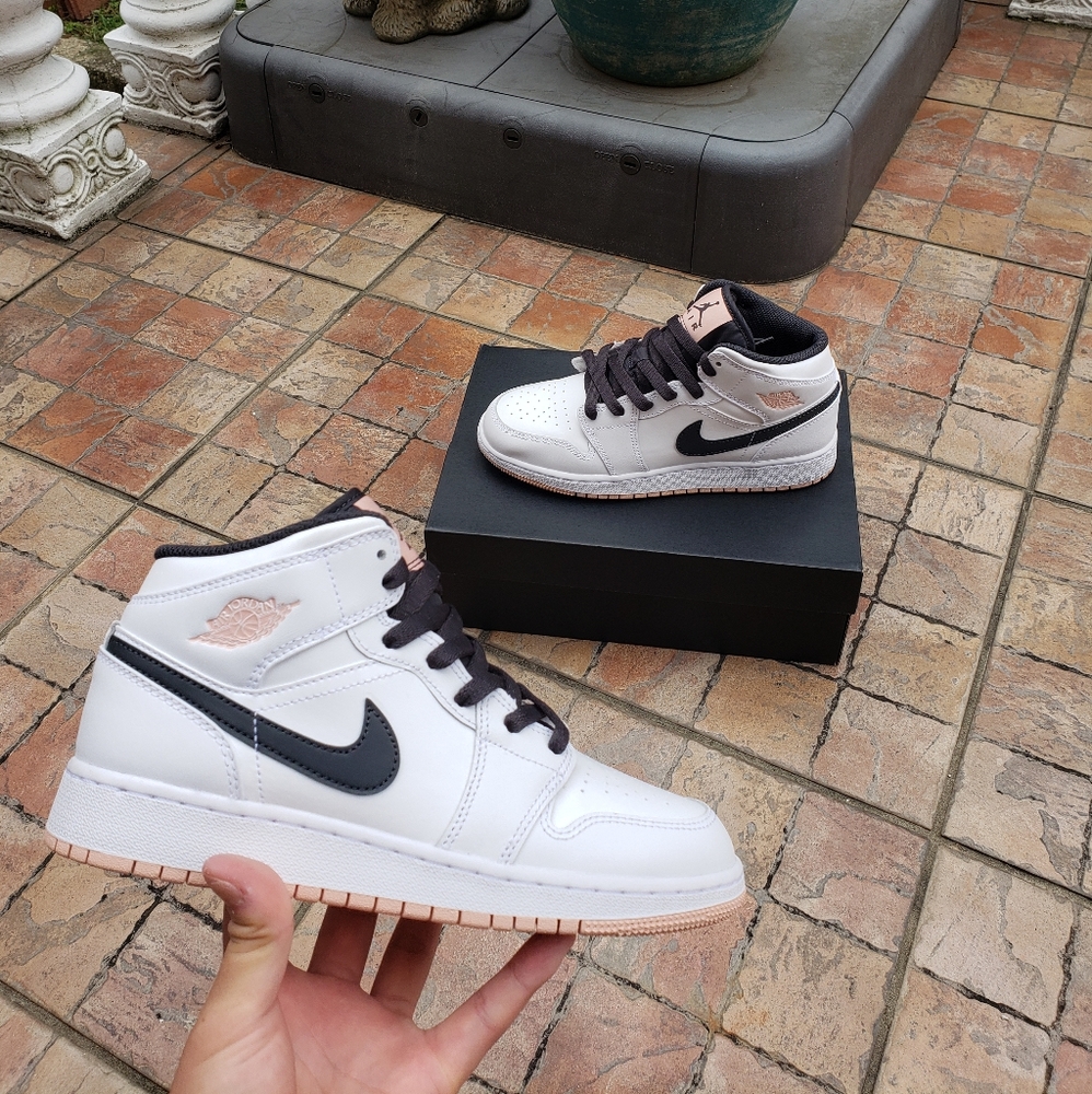 Jordan 1 Mid Arctic Orange, Size Youth 6
